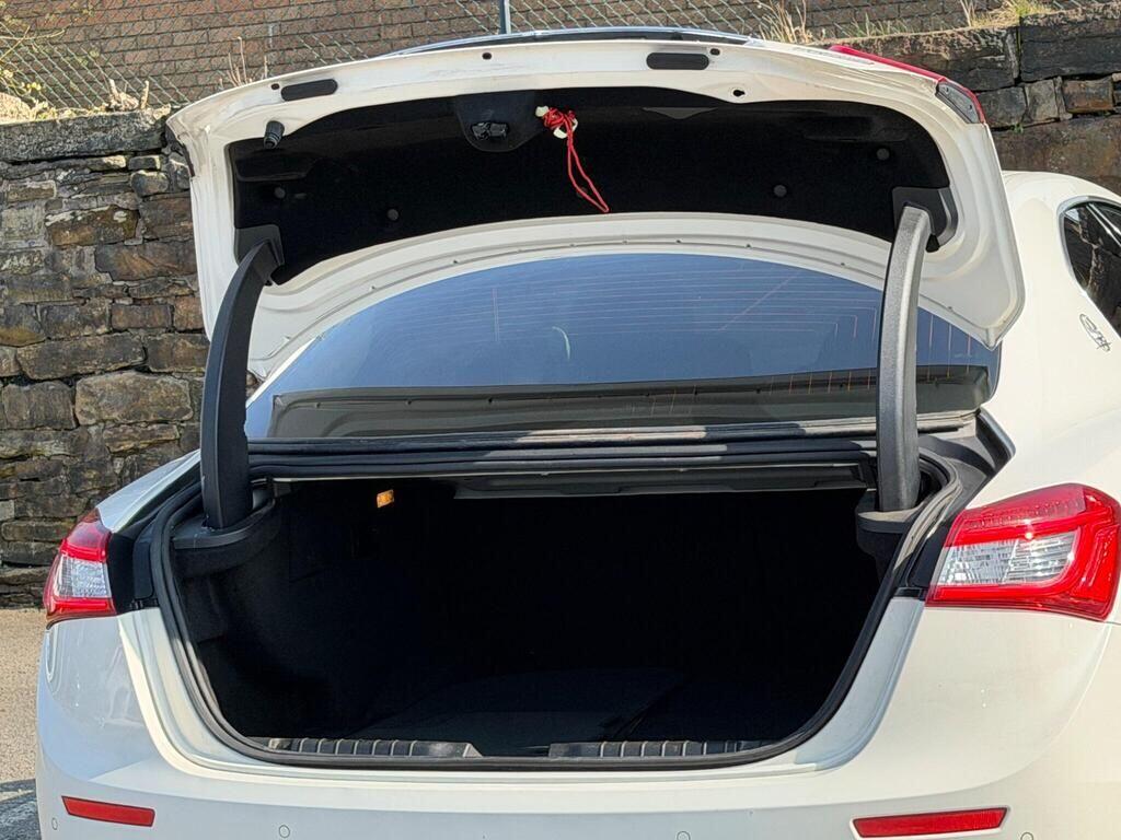 Maserati Ghibli view 20