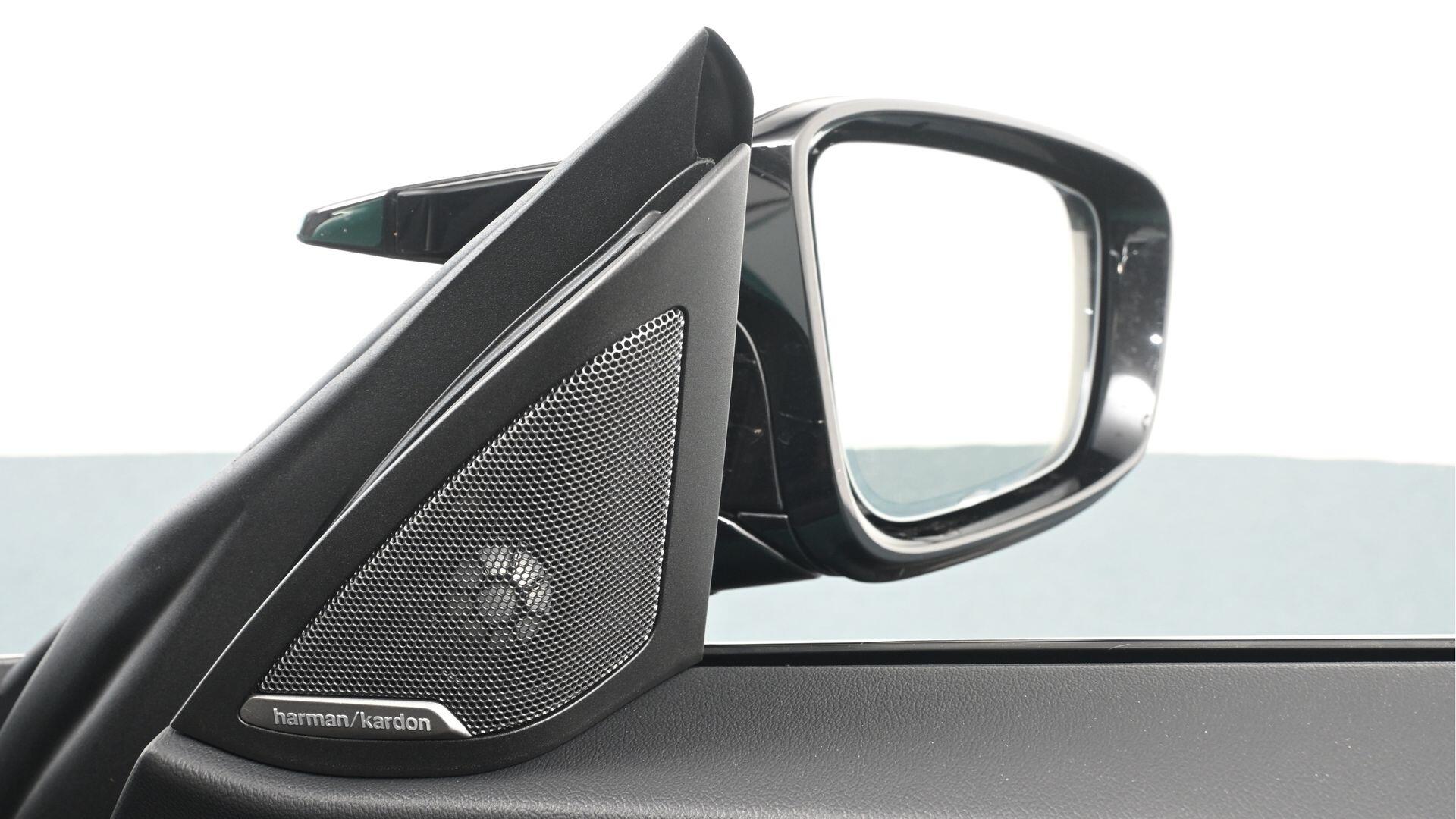 BMW I4 view 20