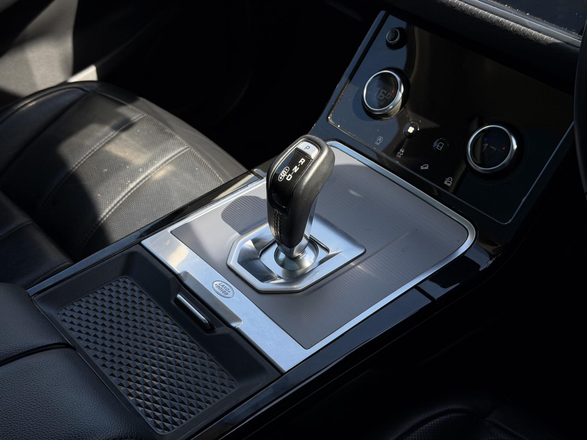 Land Rover Range Rover Evoque view 16