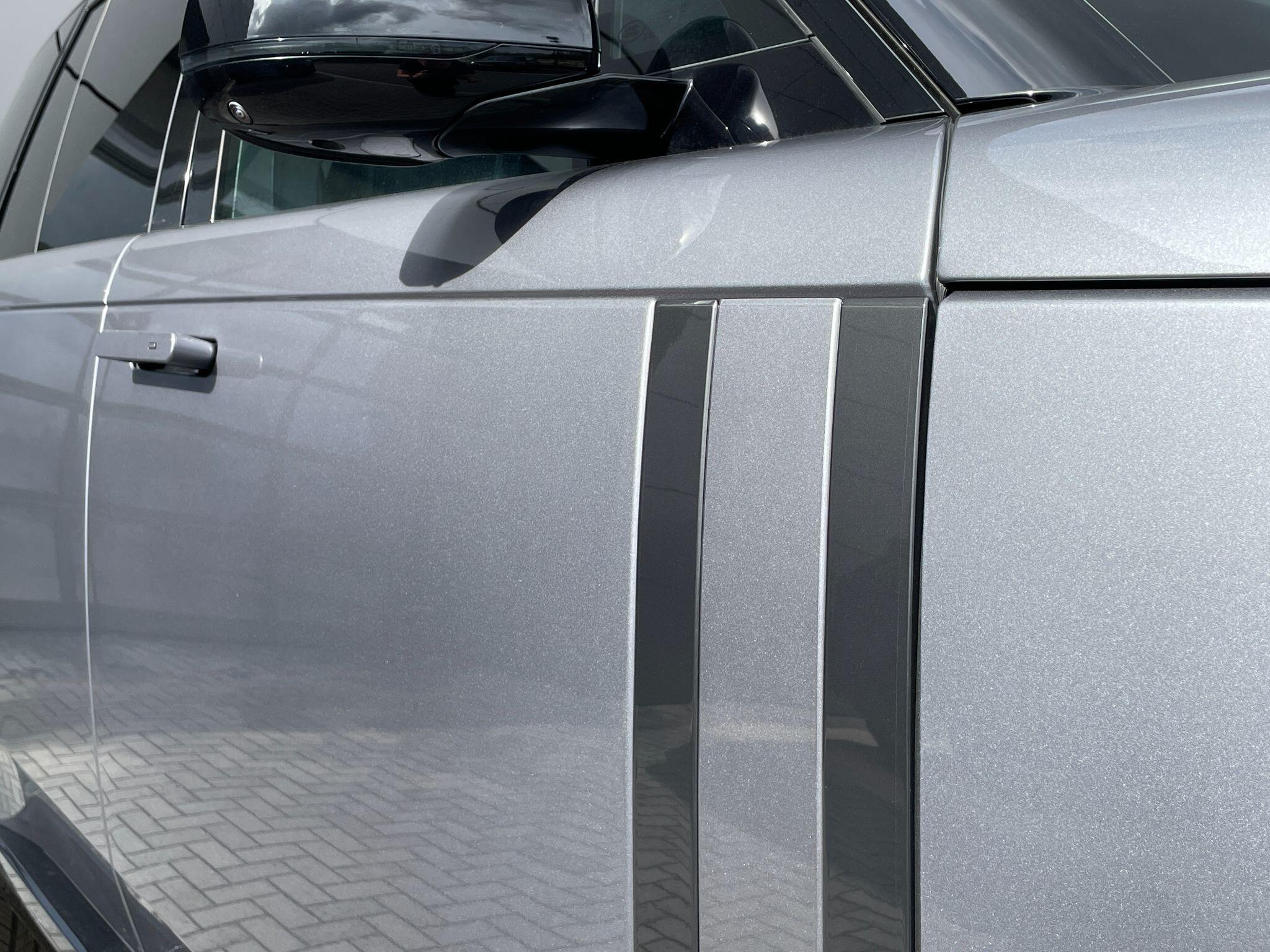 Land Rover Range Rover view 44