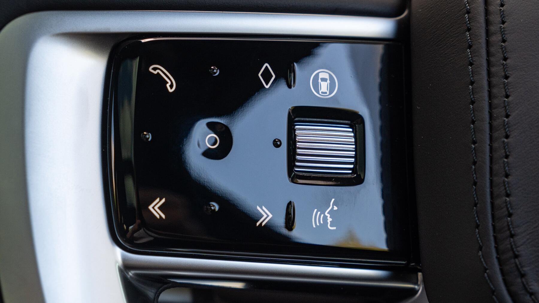 Land Rover Range Rover view 34