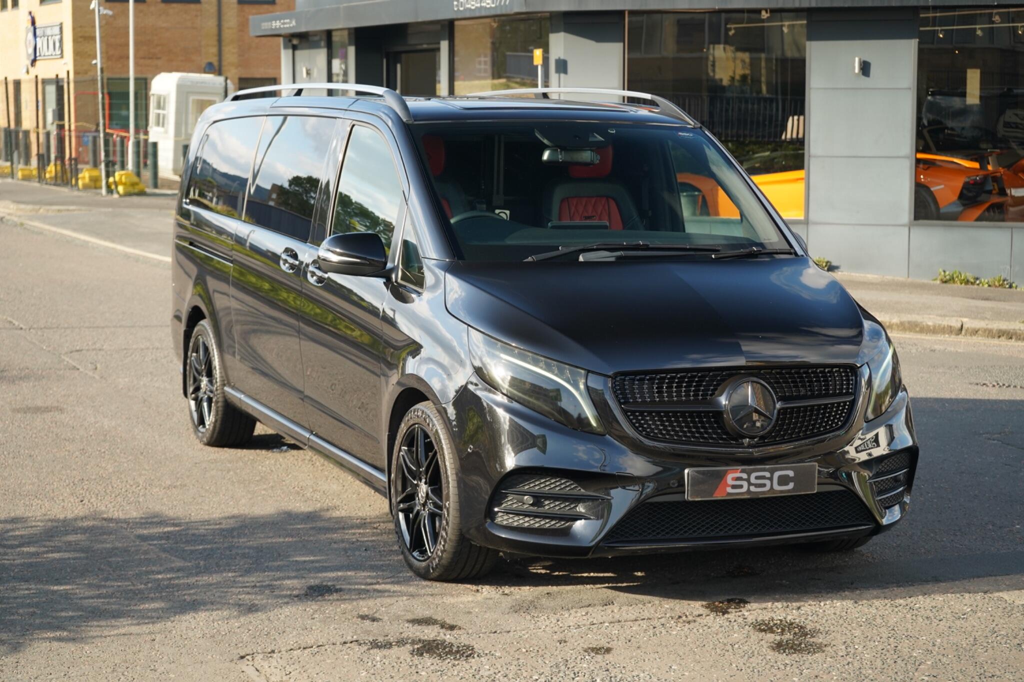 Mercedes-Benz V-Class view 4
