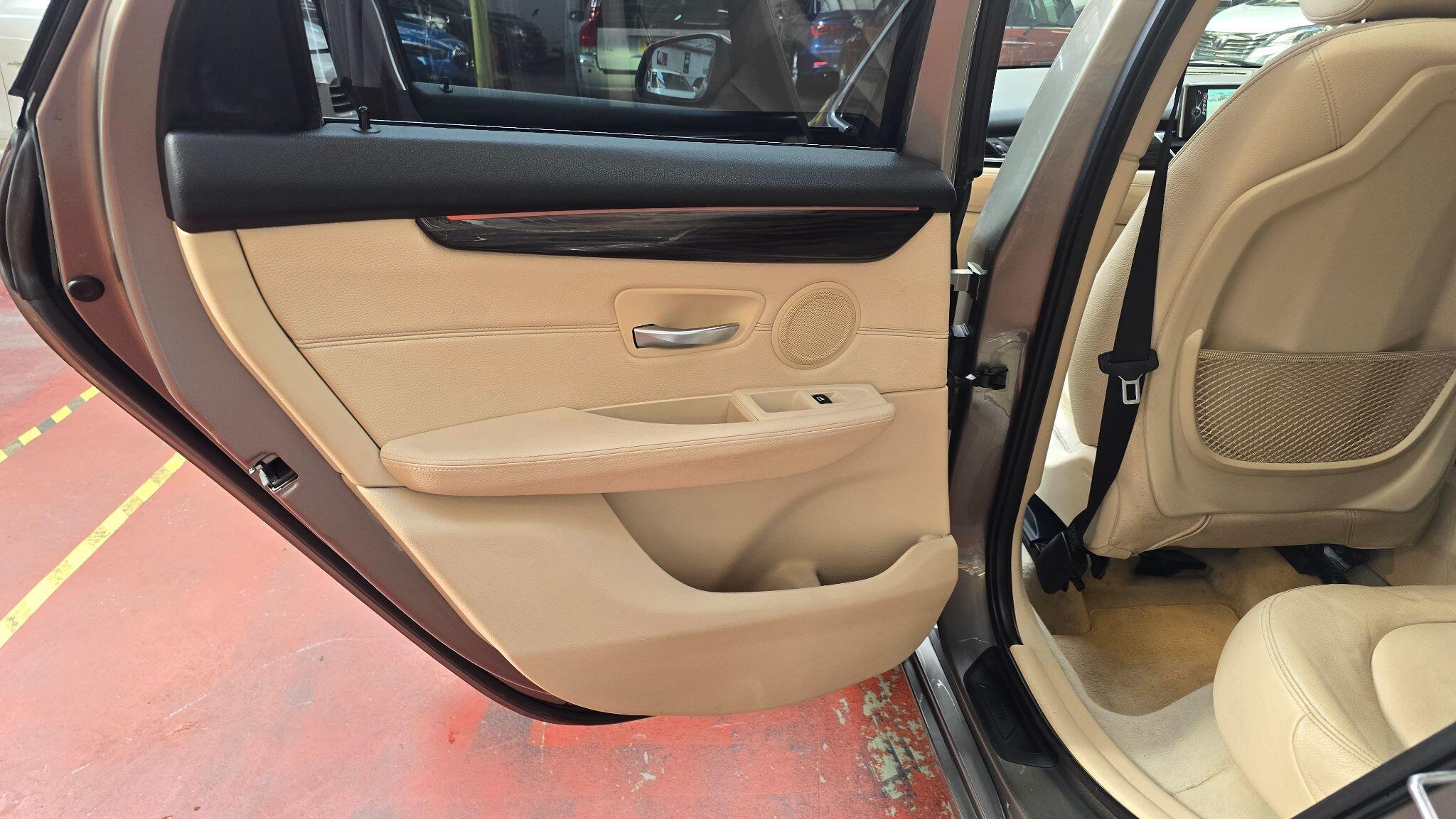 BMW 2 Series view 14