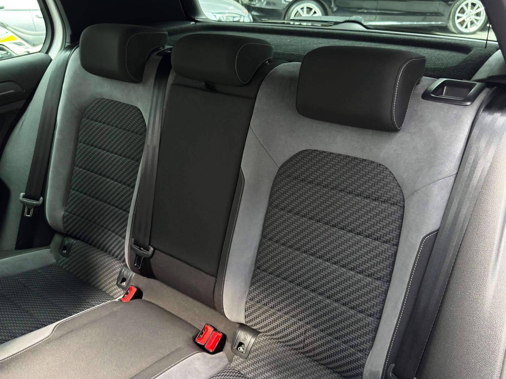 Volkswagen Golf view 63