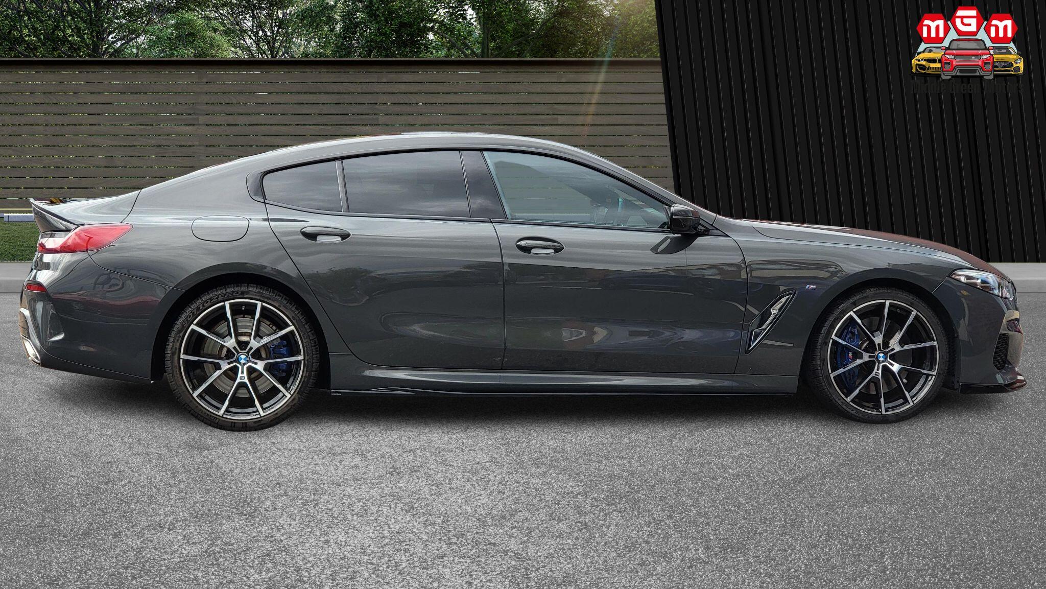 BMW 8 Series view 9