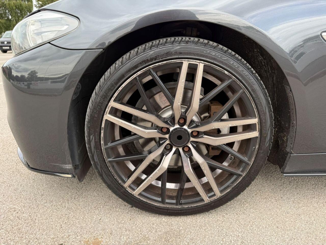 BMW 5 Series view 71