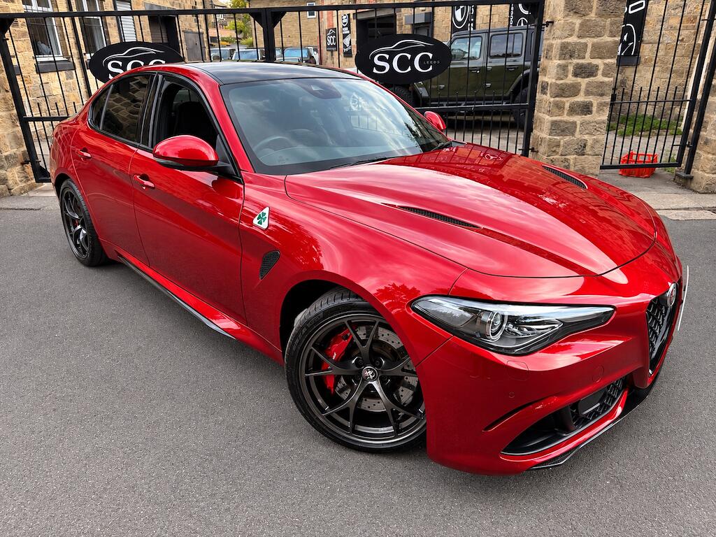 Alfa Romeo Giulia view 4