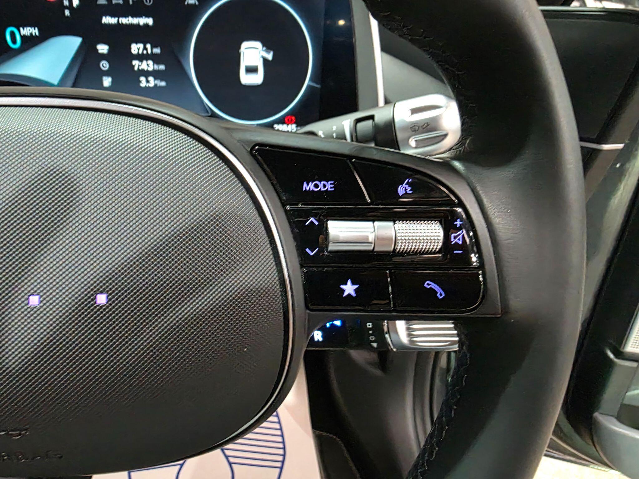 Hyundai Ioniq 6 view 20