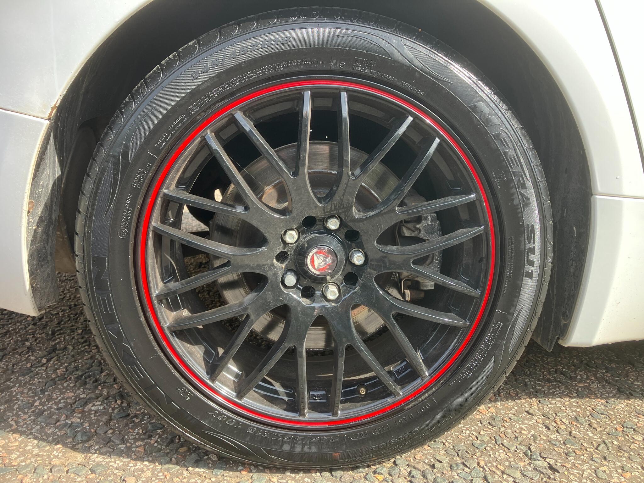Jaguar XF view 37