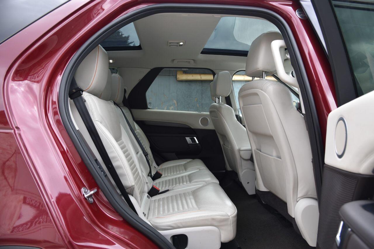 Land Rover Discovery view 24