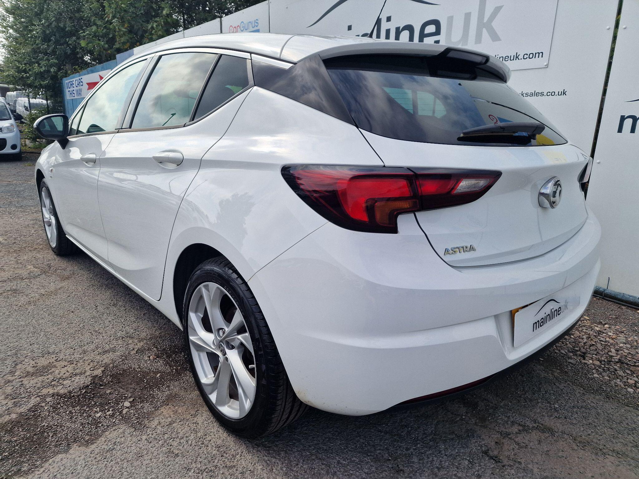 Vauxhall Astra view 14