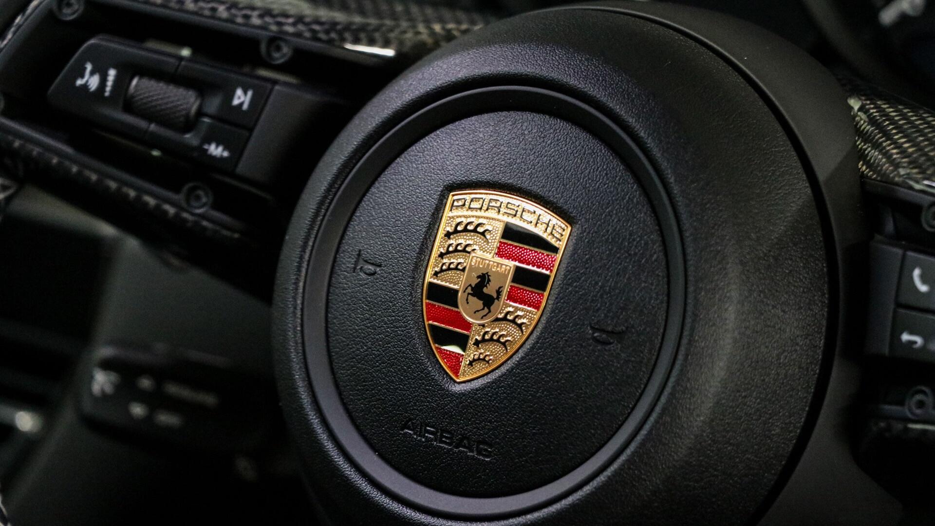 Porsche Macan view 39