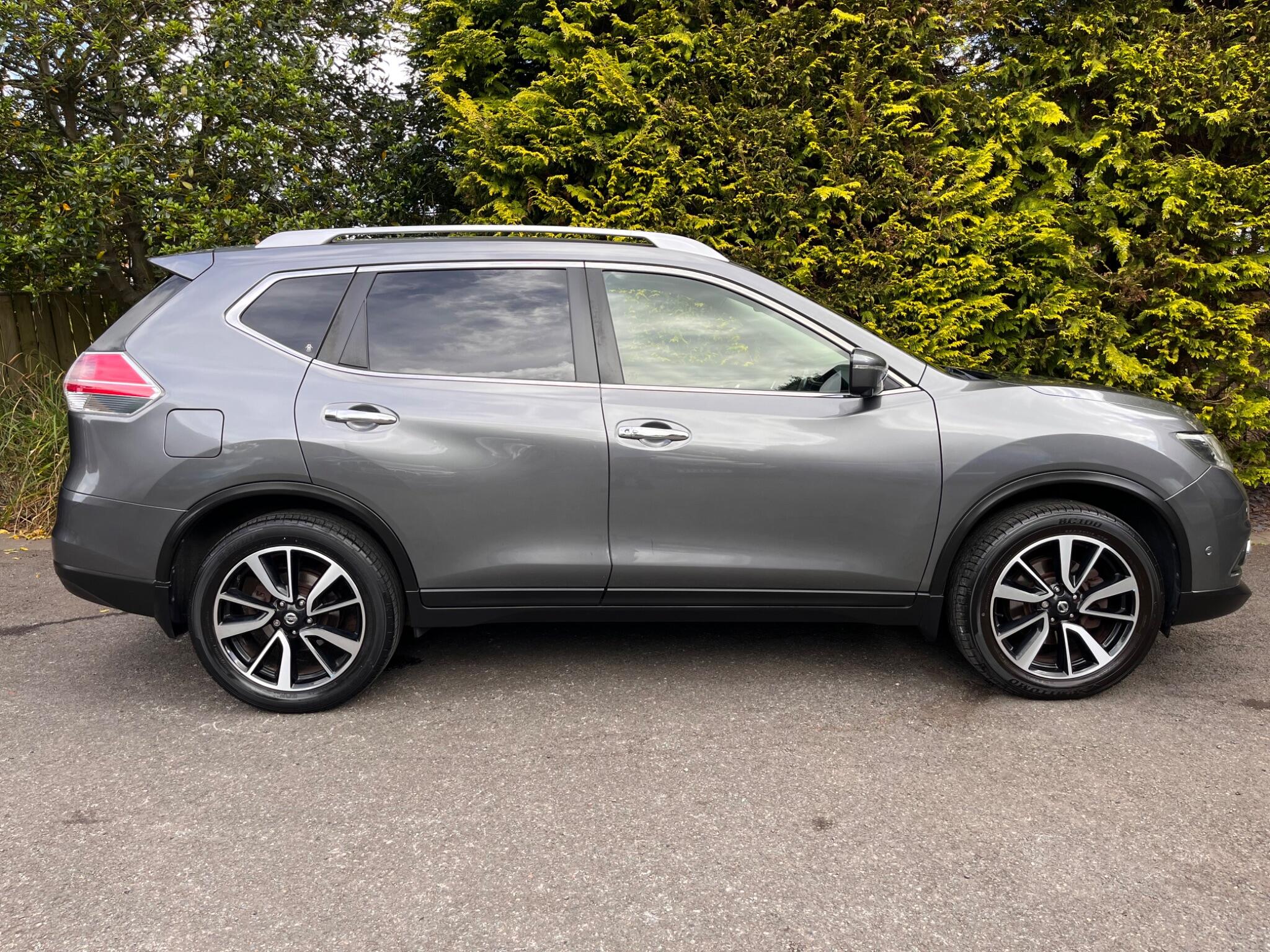 Nissan X-Trail view 18