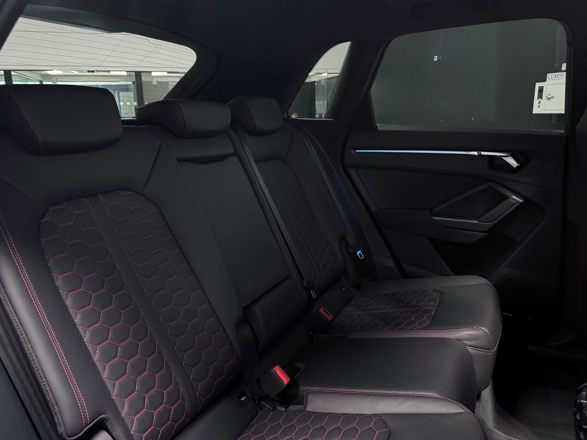 Audi RS Q3 view 12