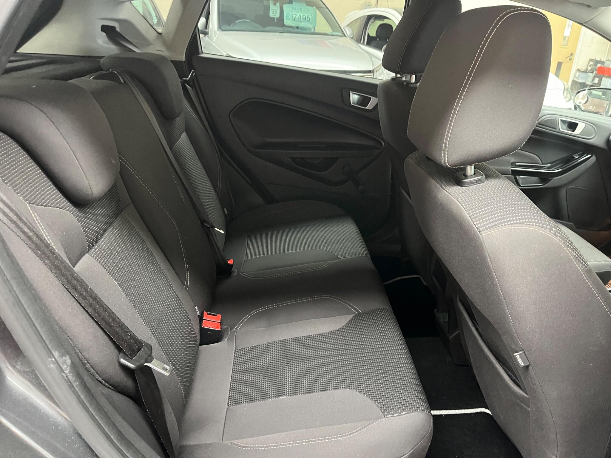 Ford Fiesta view 34