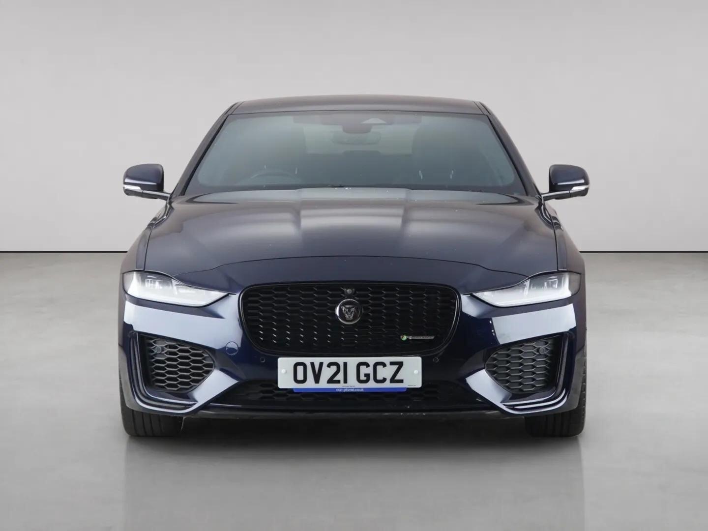 Jaguar Xe view 5