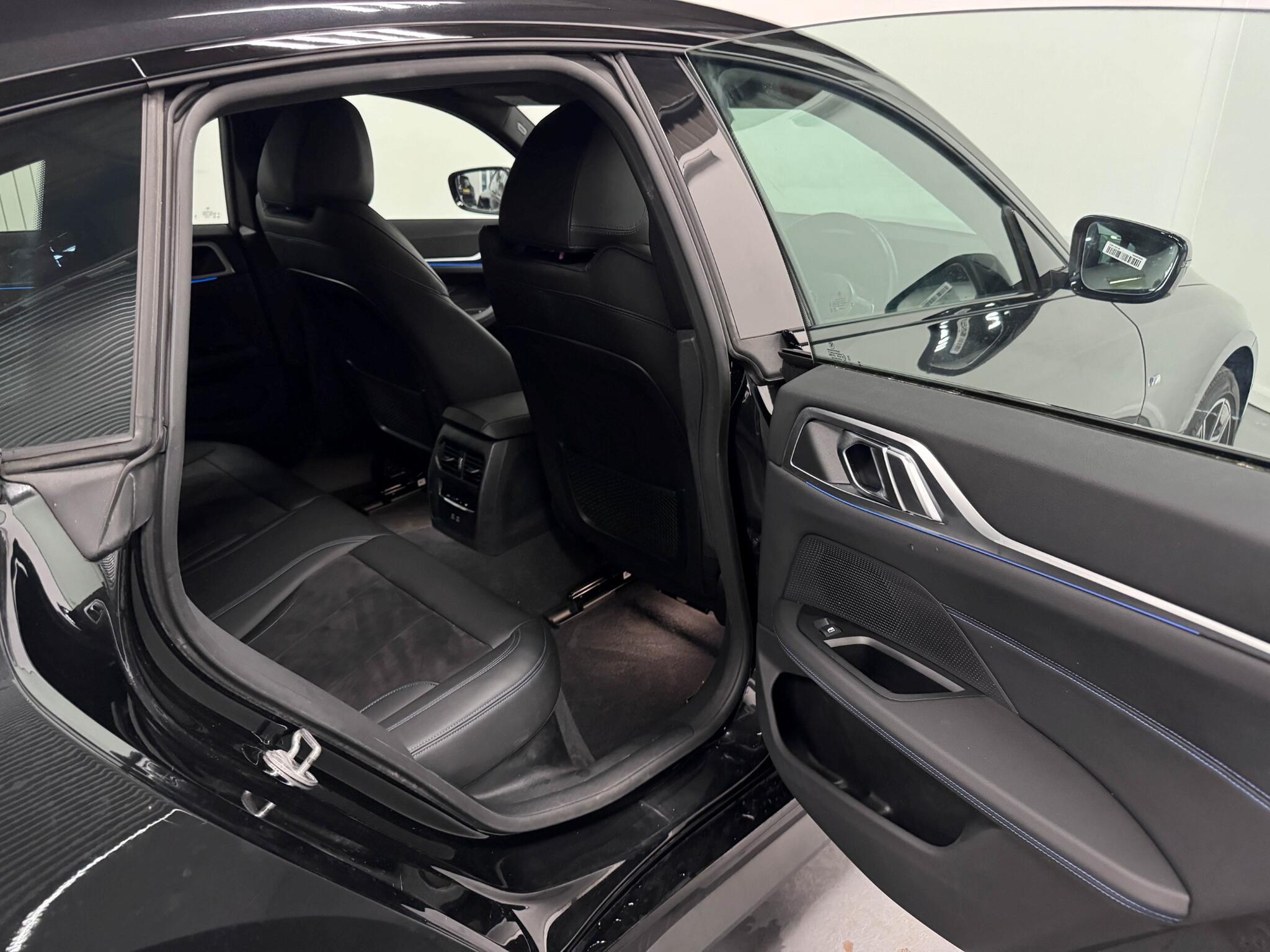 BMW I4 view 28