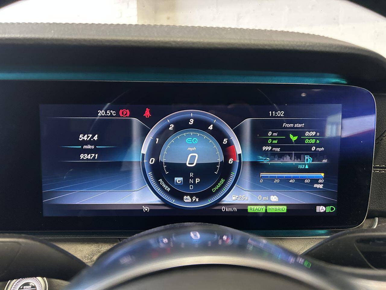 Mercedes-Benz E Class view 36