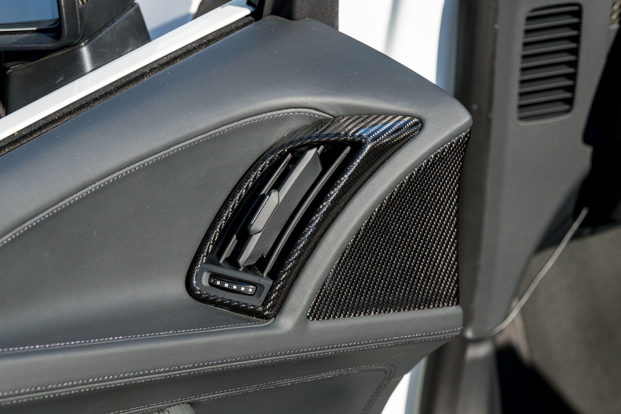 Audi R8 view 56