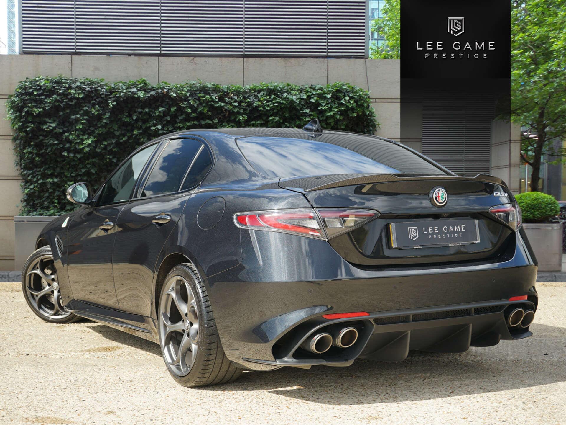 Alfa Romeo Giulia view 31