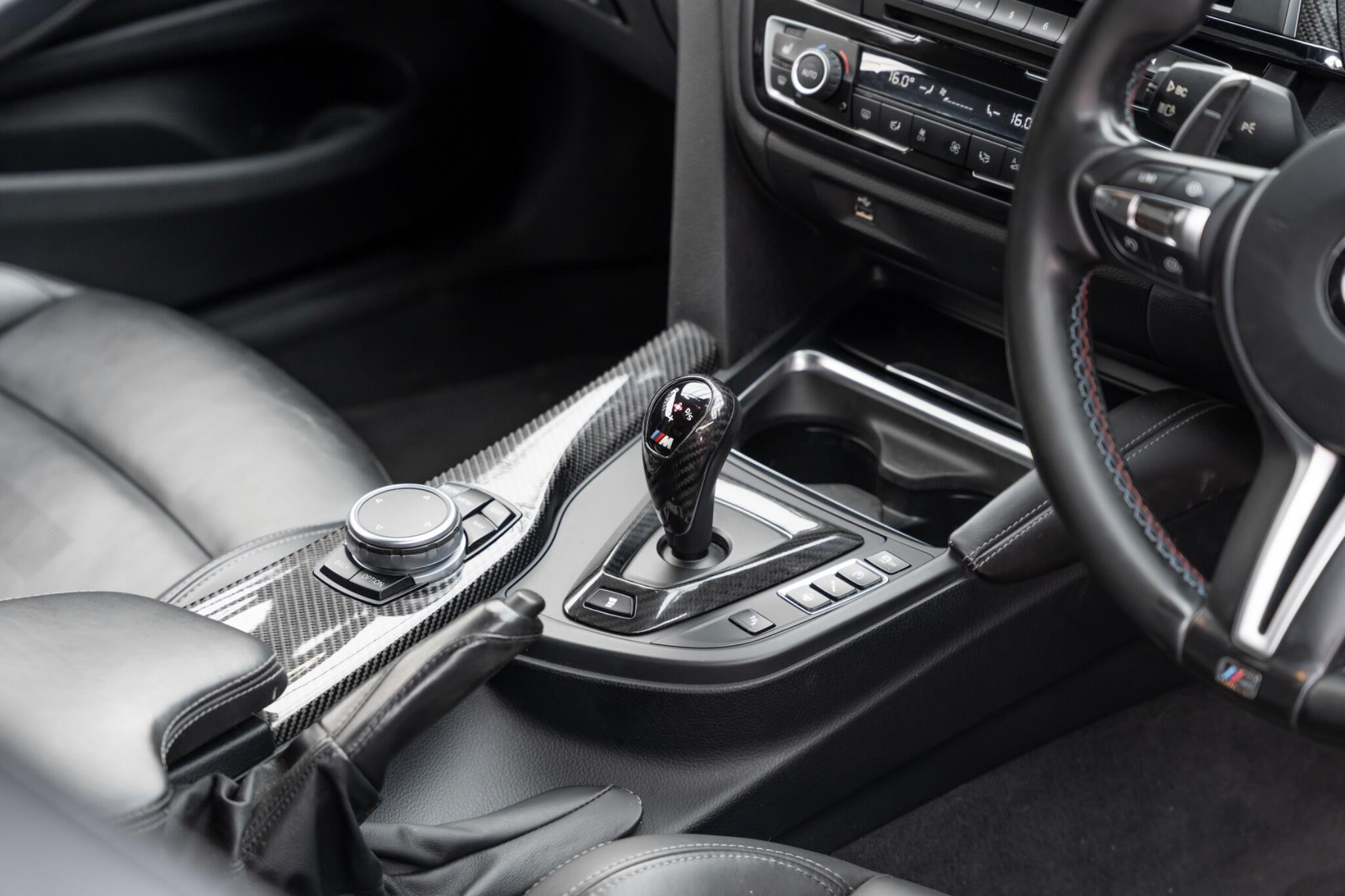 BMW M4 view 11