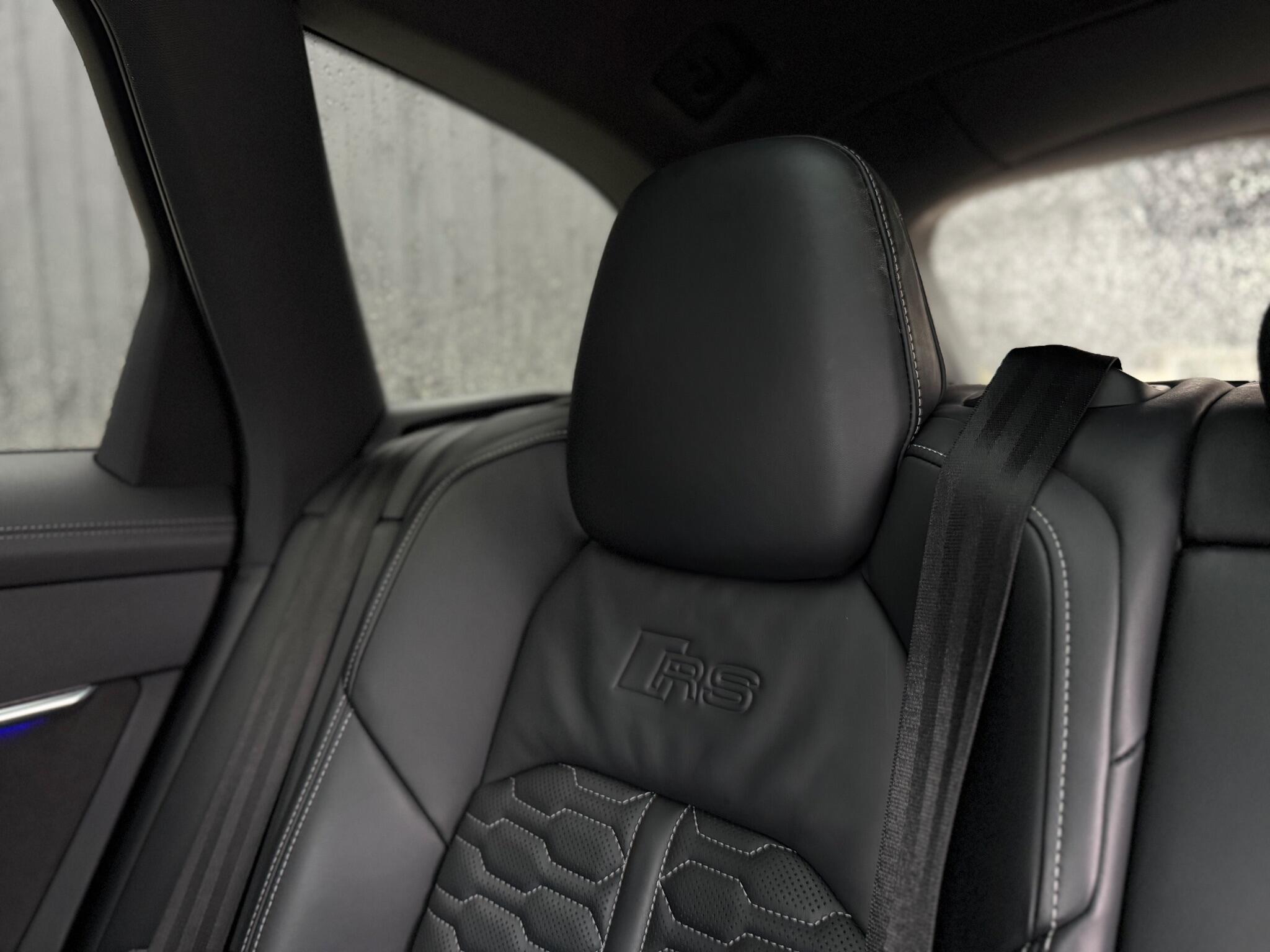 Audi RS6 view 70