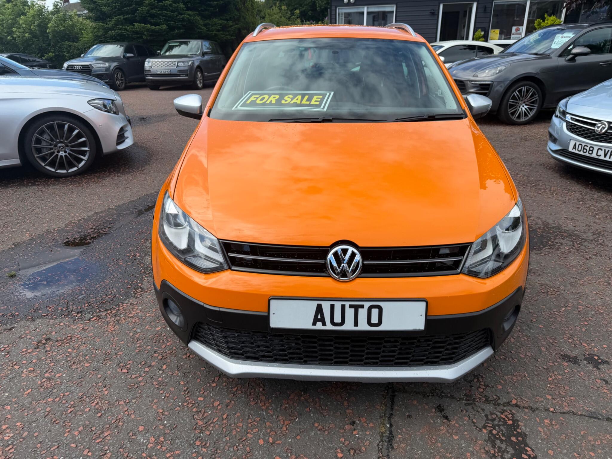Volkswagen Polo view 2