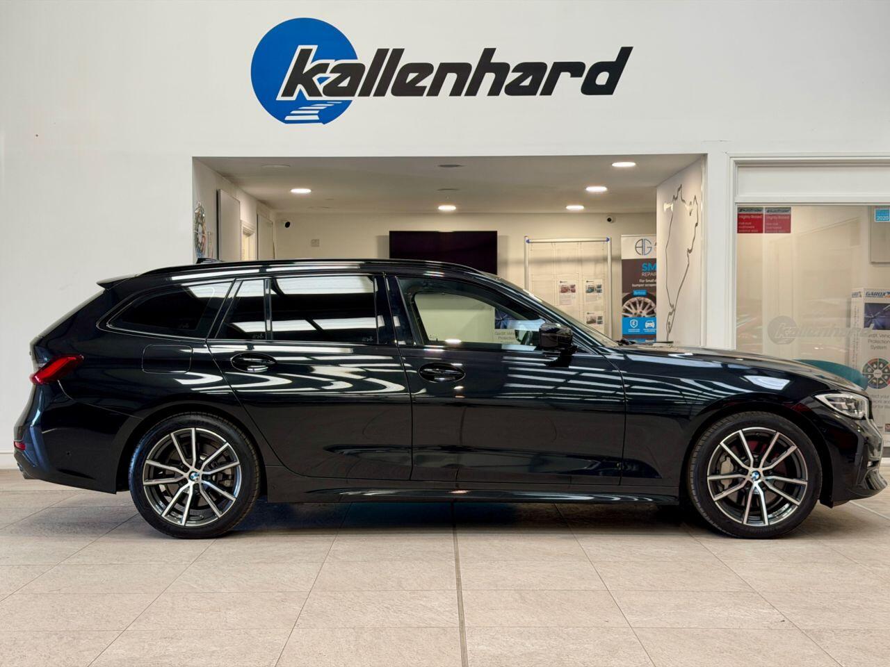 BMW 3 Series view 14