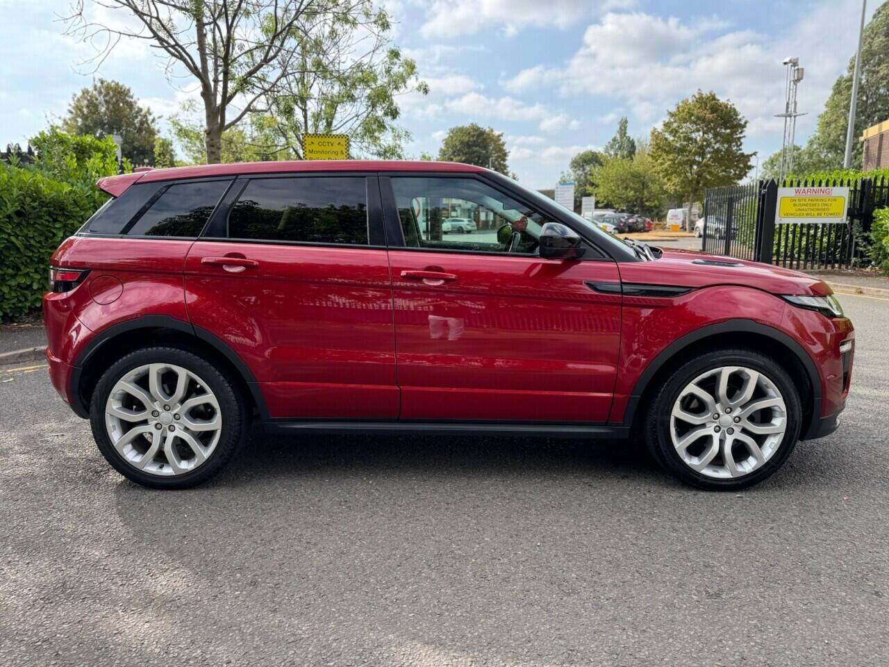 Land Rover Range Rover Evoque view 2