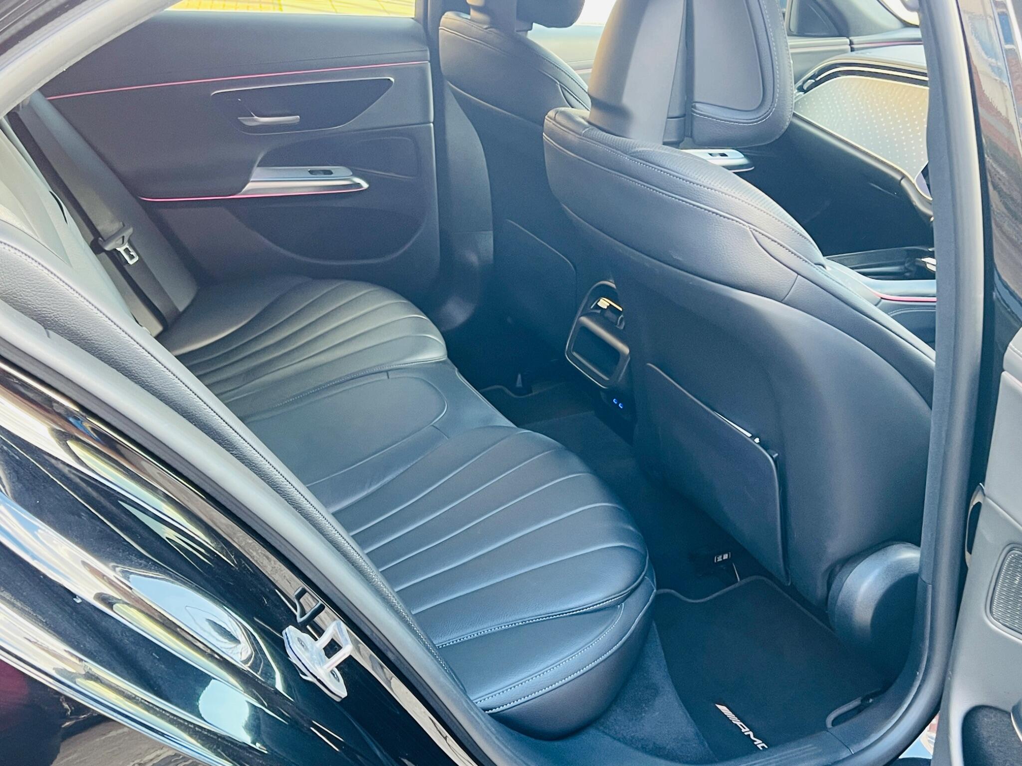 Mercedes-Benz E Class view 18