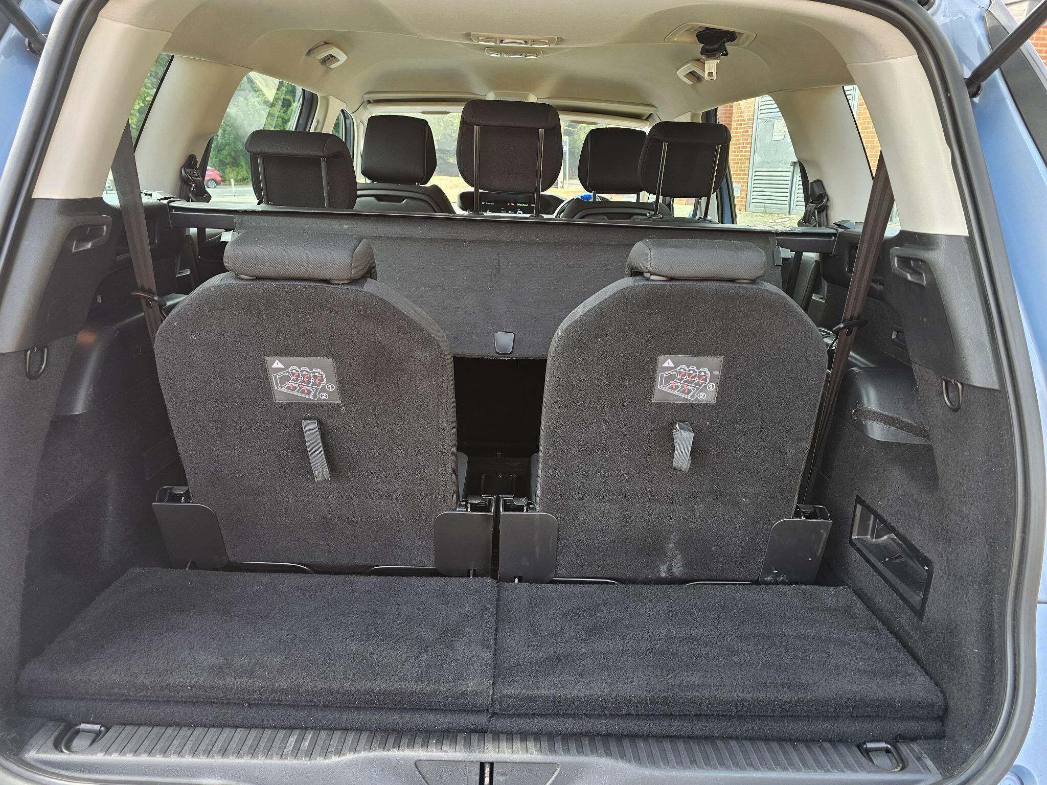 Citroen Grand C4 Picasso view 22