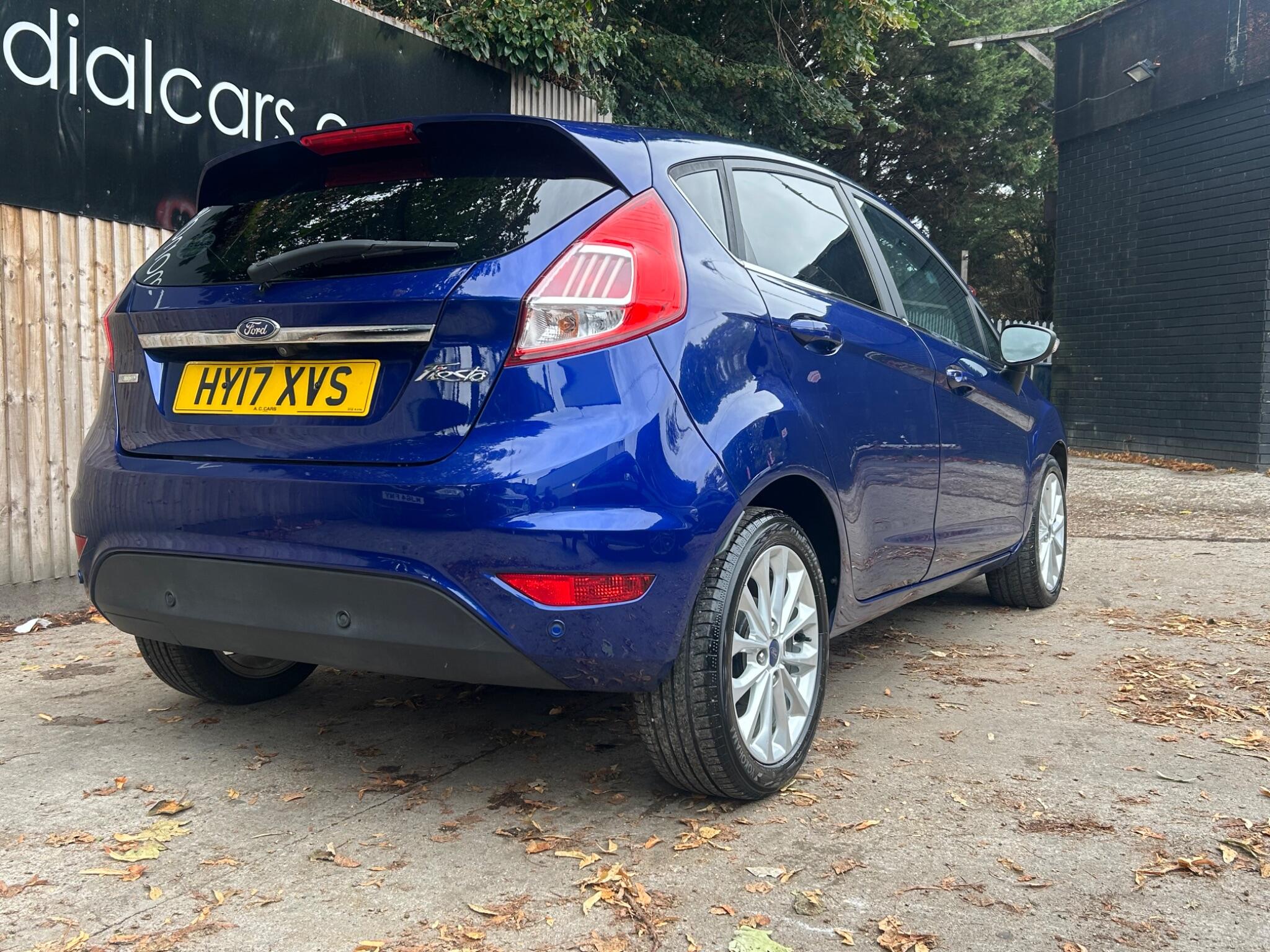 Ford Fiesta view 17