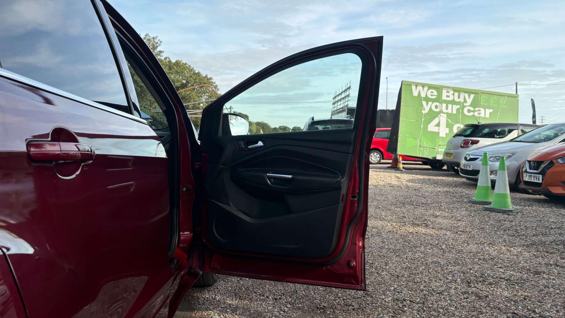 Ford Kuga view 46
