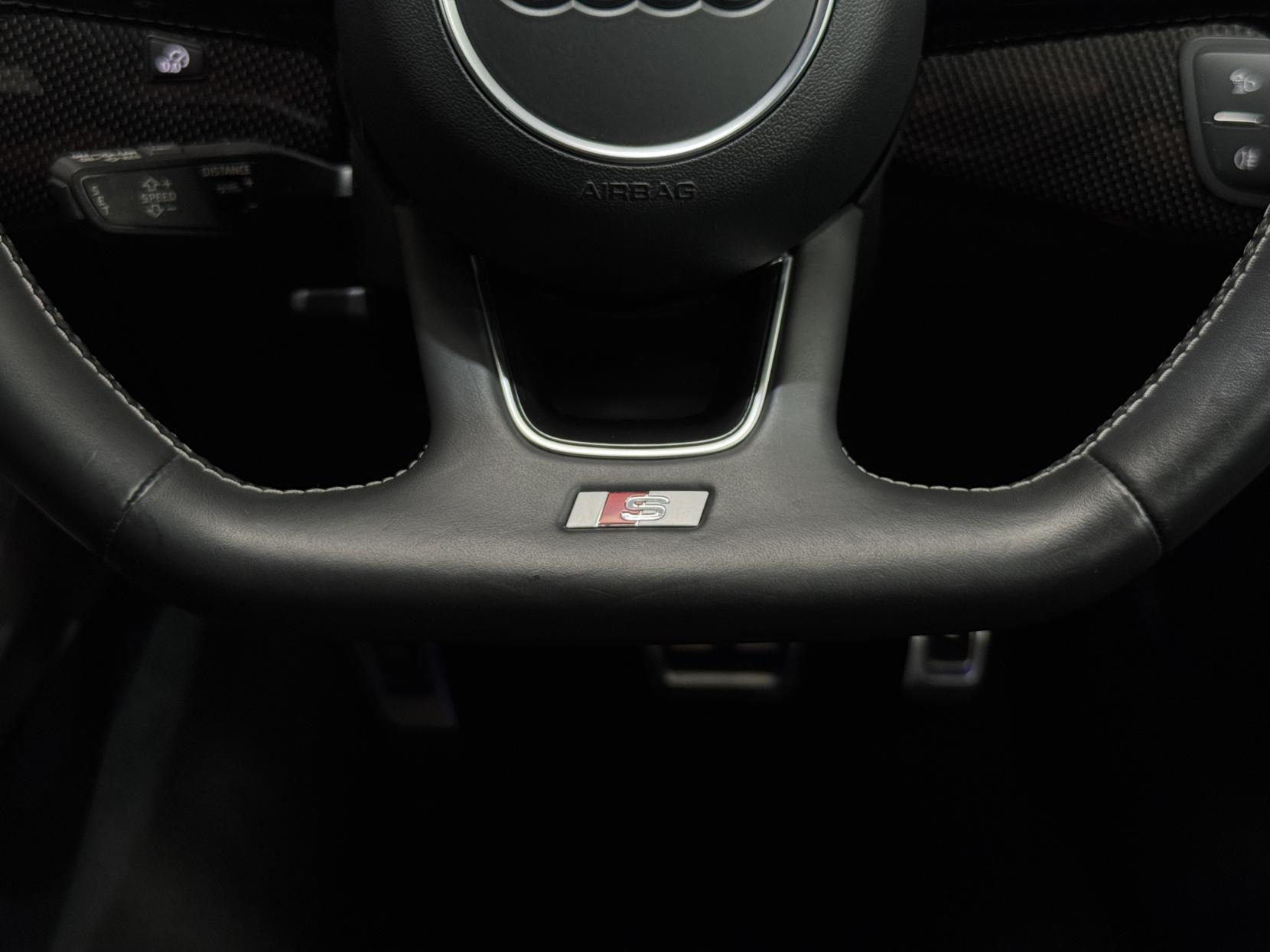 Audi S5 view 44