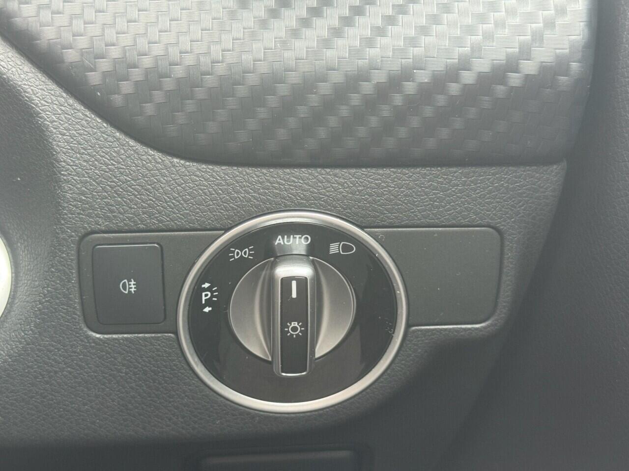 Mercedes-Benz A-Class view 28
