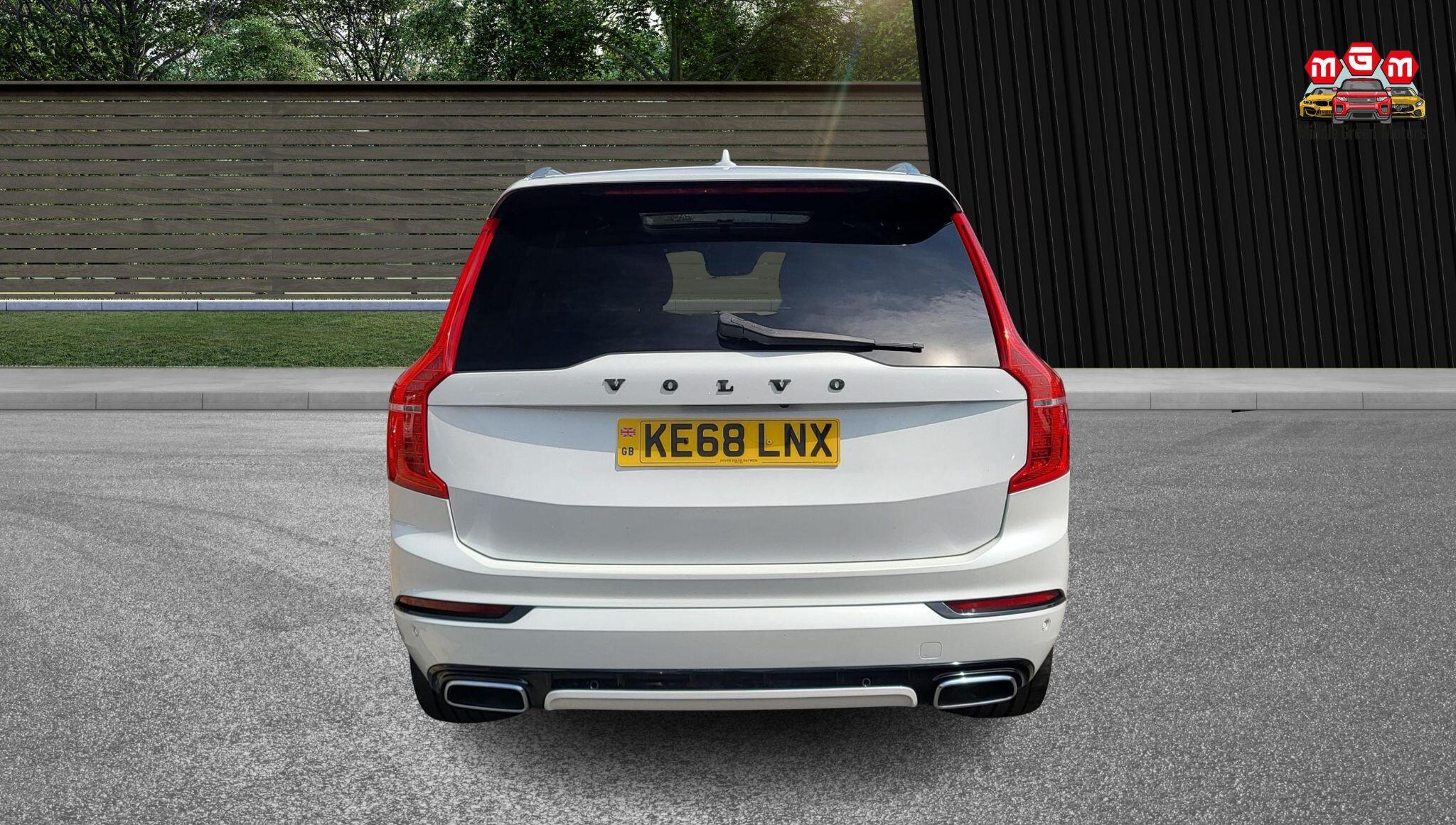 Volvo XC90 view 7