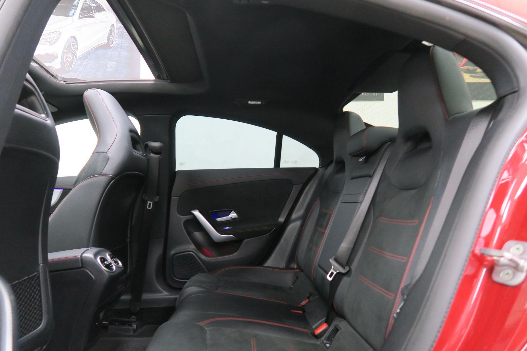 Mercedes-Benz Cla view 13