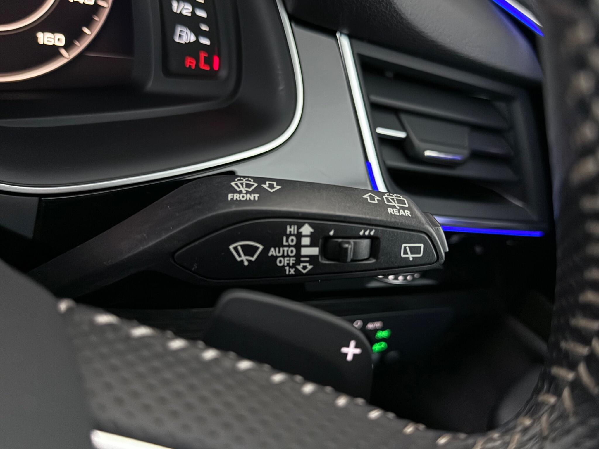 Audi Q7 view 16