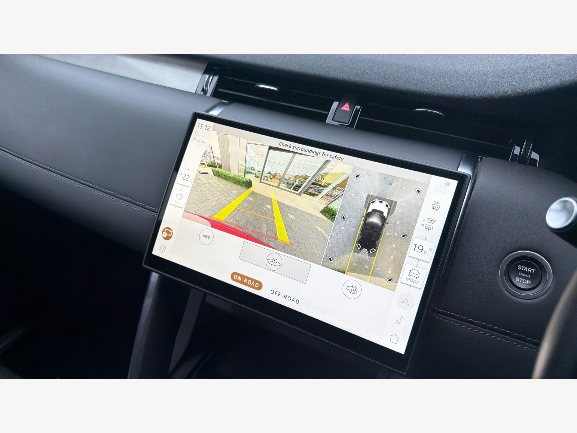 Land Rover Discovery Sport view 14