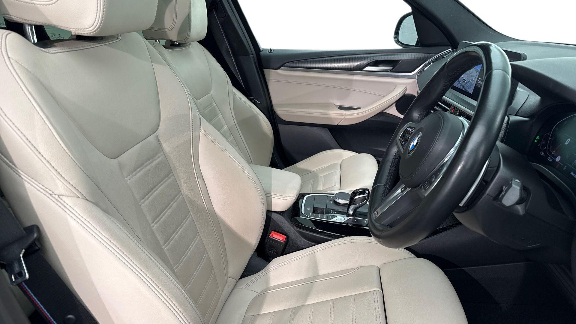 BMW X3 view 11