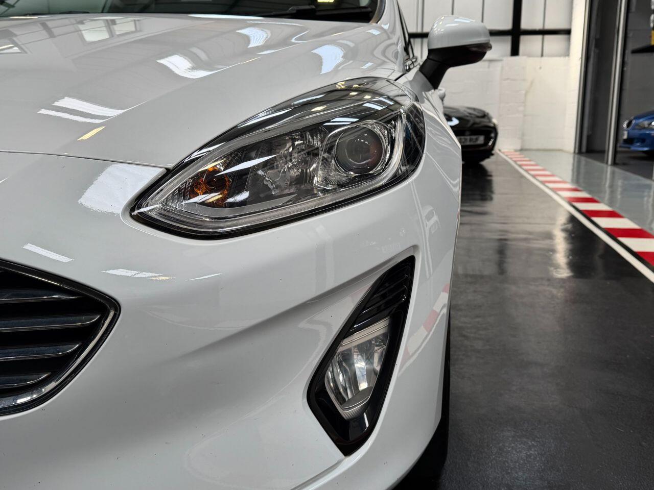 Ford Fiesta view 16