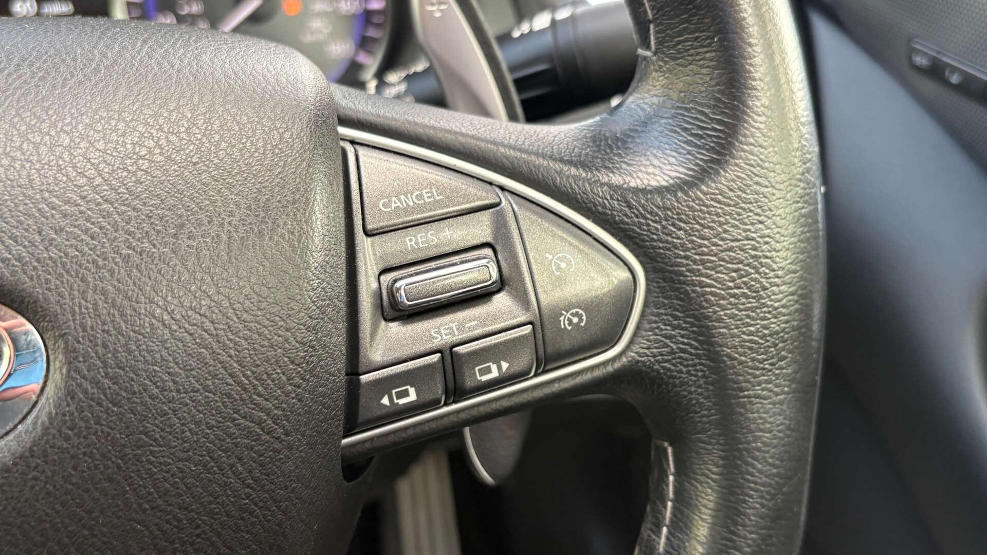 Infiniti Q50 view 18