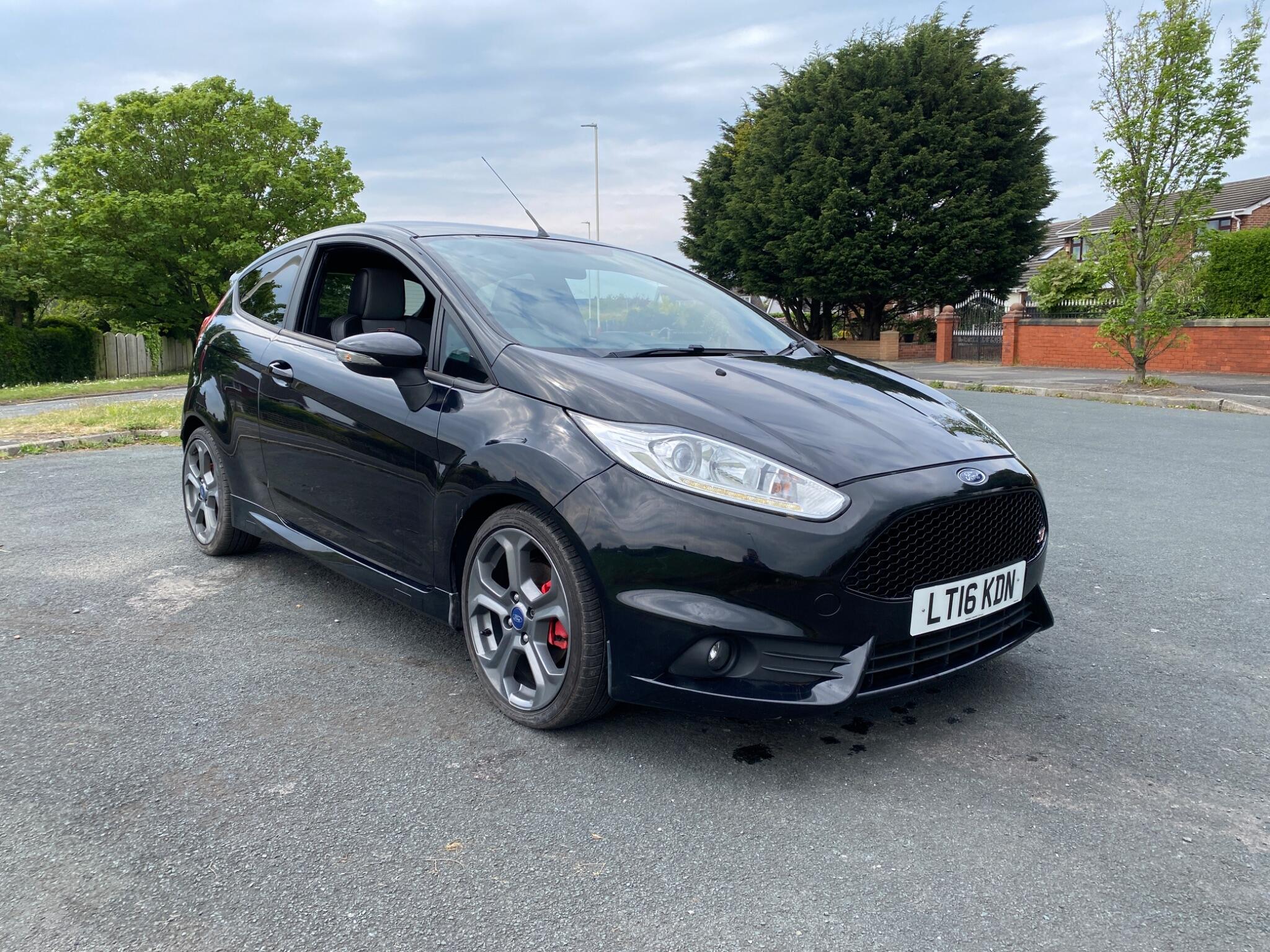 Ford Fiesta 1.6T EcoBoost ST-2 Euro 6 3dr