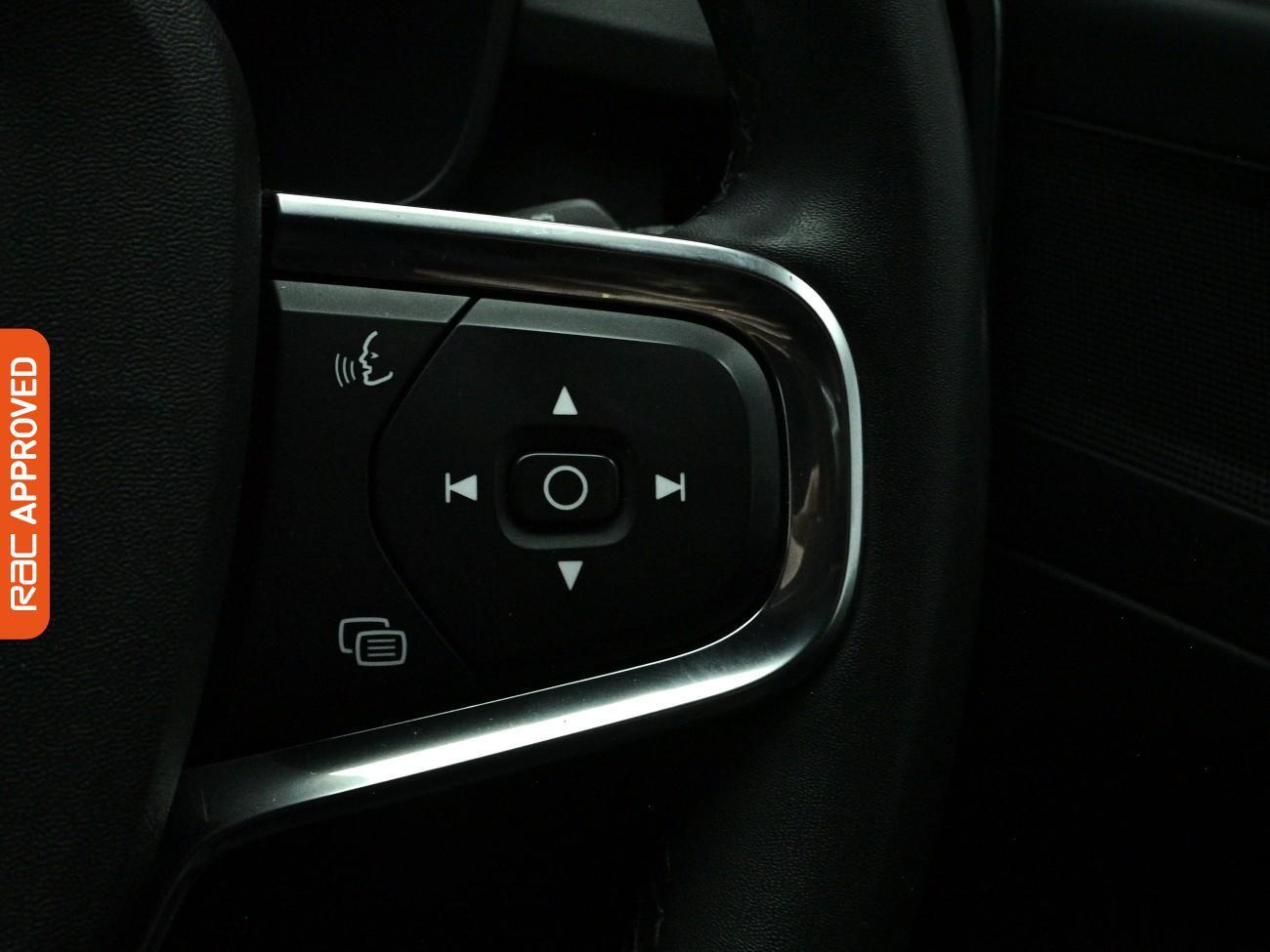 Volvo XC40 view 26