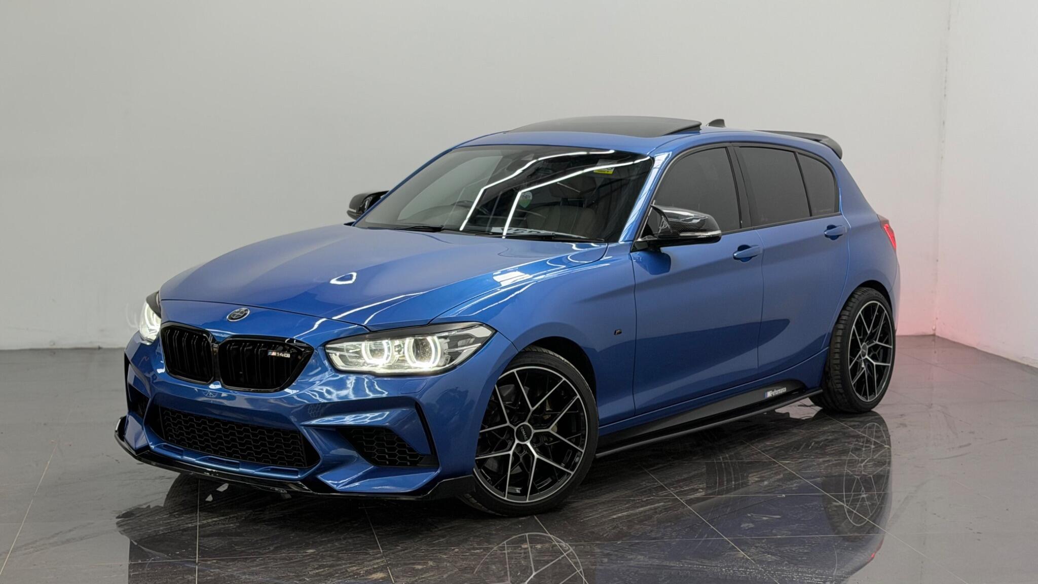 BMW 1 Series view 29