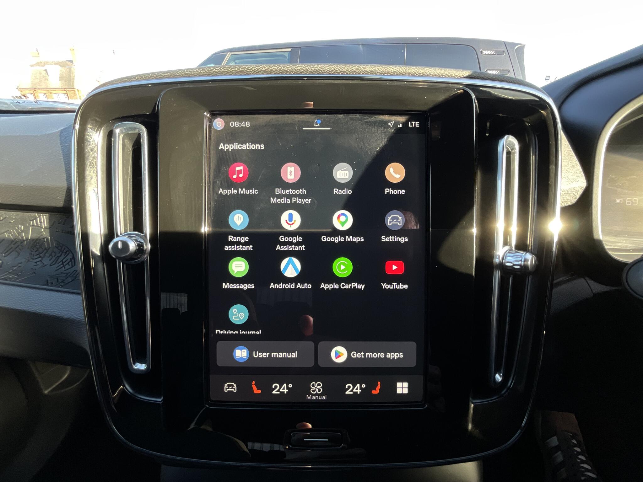 Volvo XC40 view 27