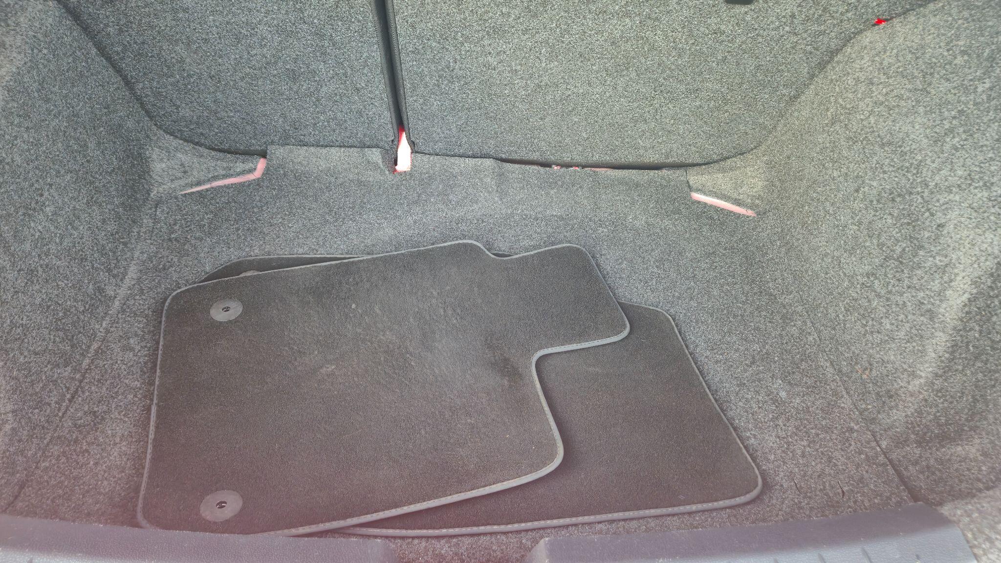 SEAT Ibiza view 22