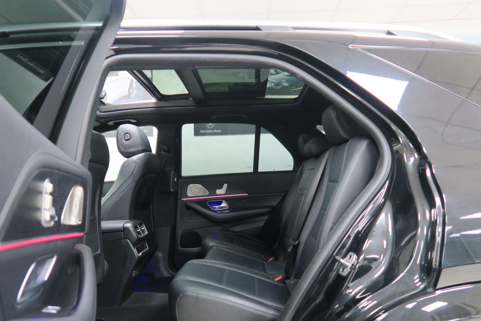 Mercedes-Benz Gle view 12