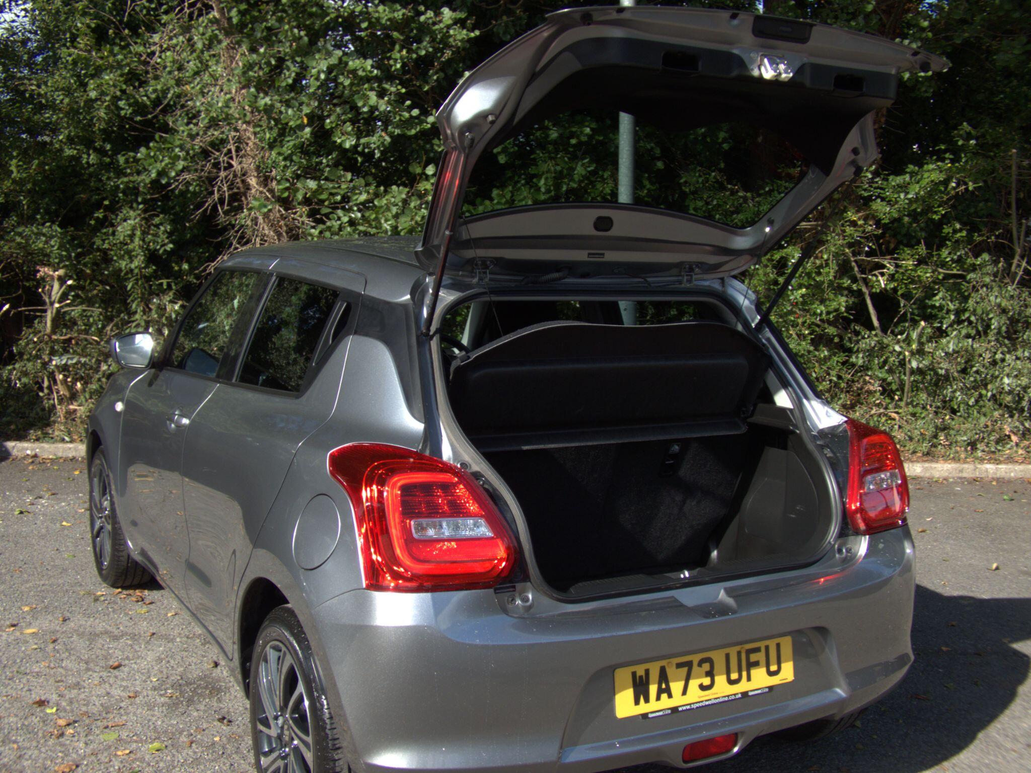 Suzuki Swift view 18