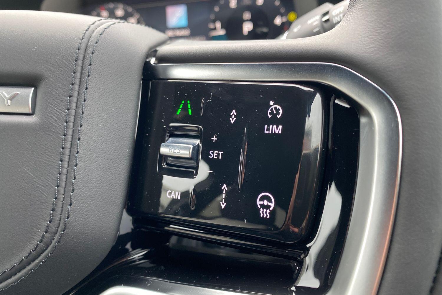Land Rover Discovery Sport view 26